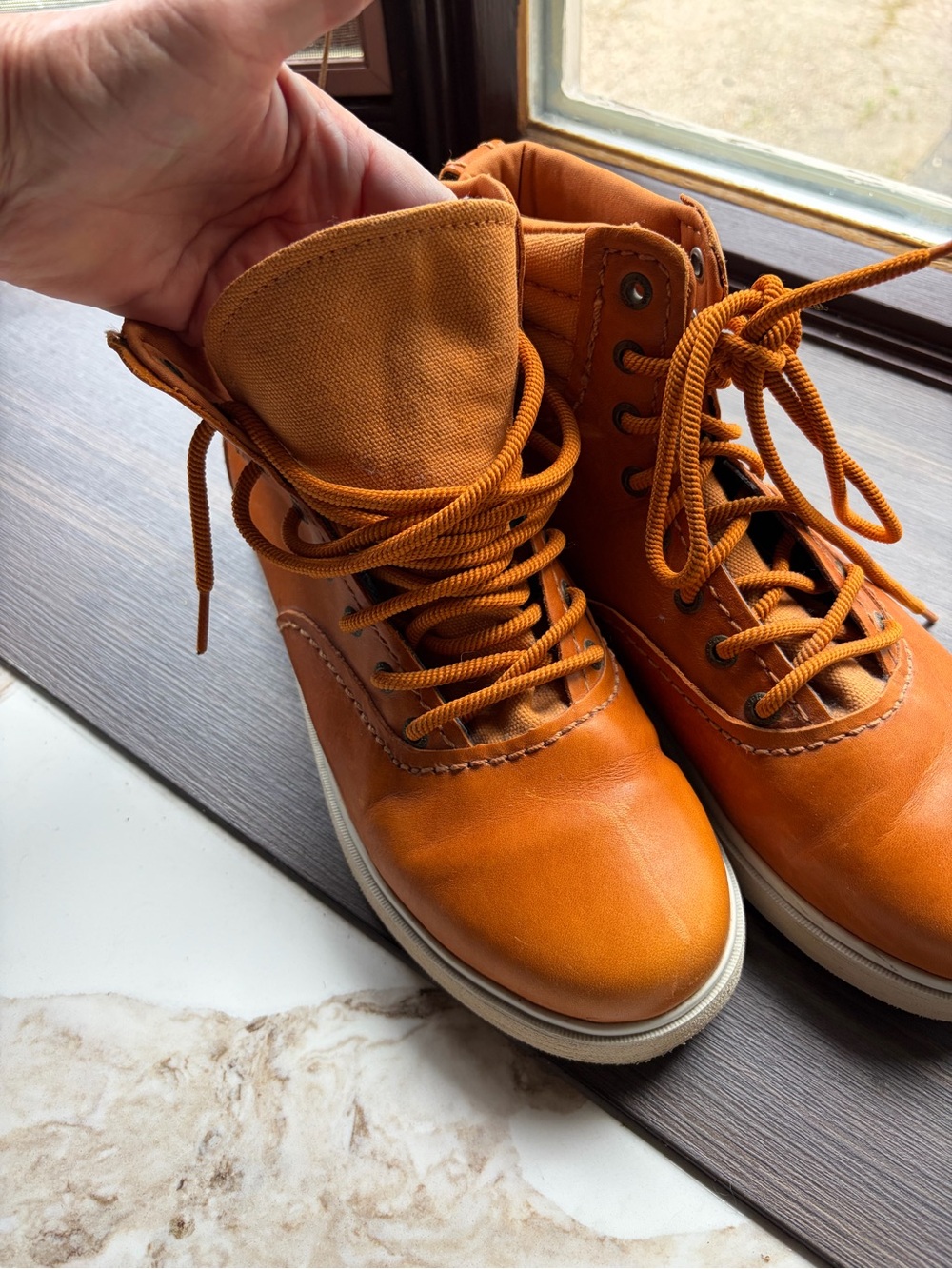Supra Men's High-Top Sneakers in Tan Leather - Picture 5 of 6